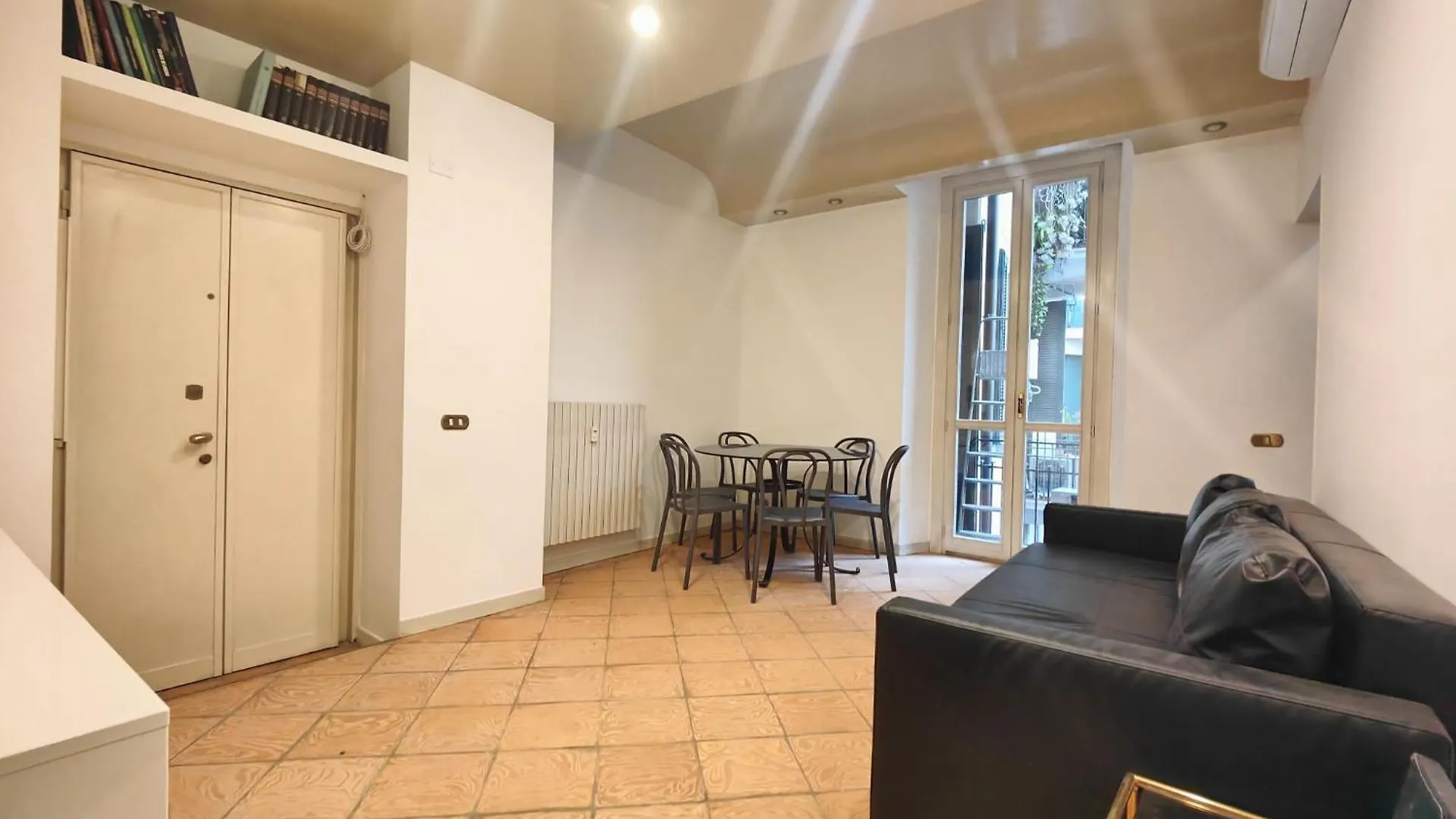 Vigentina 2Bedroom Next To Metro Milano